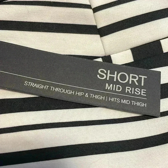 Apt 9 Women’s 10 Striped 5” Inseam Mid-Rise Shorts - Picture 8 of 8